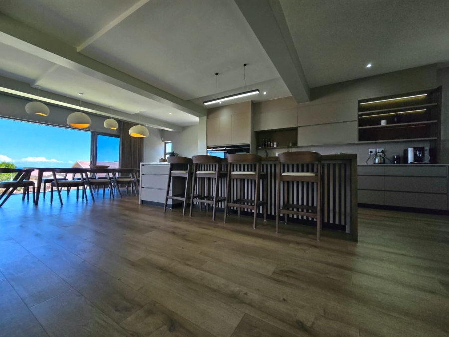 4 Bedroom Property for Sale in Outeniqua Strand Western Cape